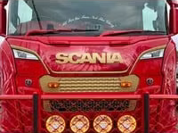 Copertura Griglia Sotto Fanali Superiori - Scania S/R New